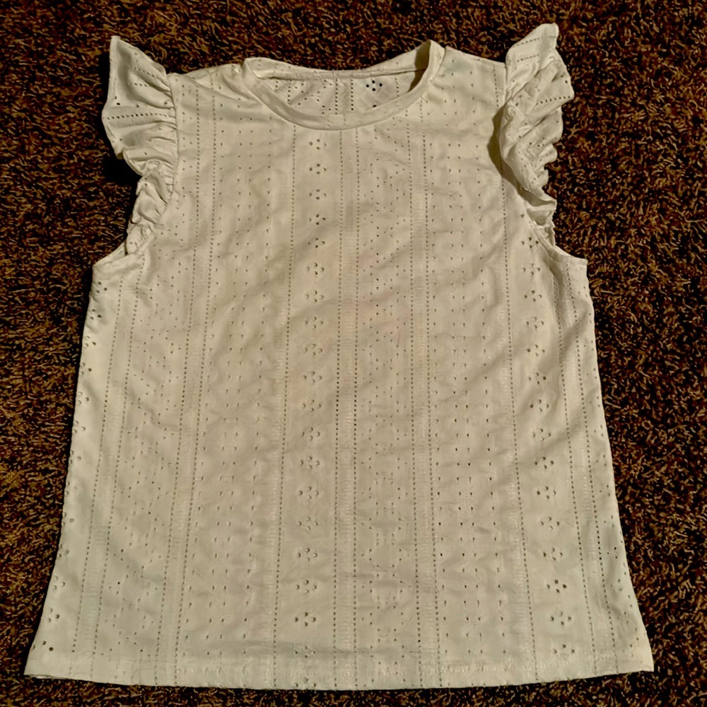 Sleeveless ruffles dress shirt